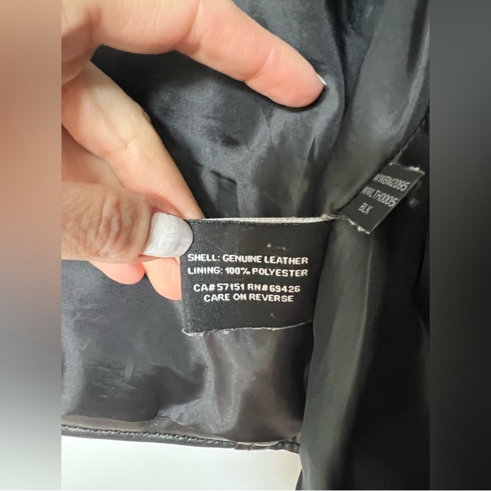 Wilsons Leather Sleek Black Jacket - Picture 9 of 16